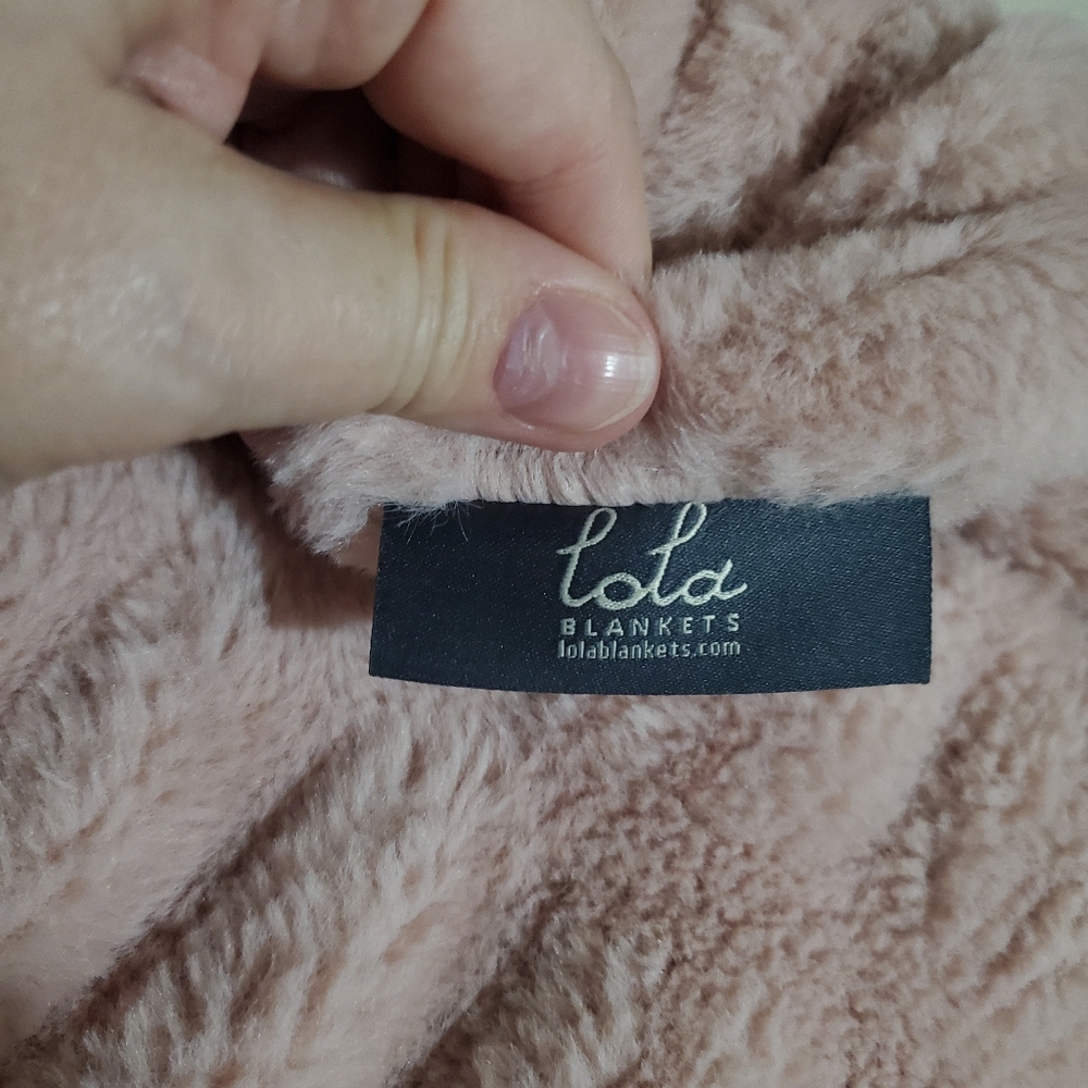 Lola Pink Textured Throw Blanket - Picture 5 of 12